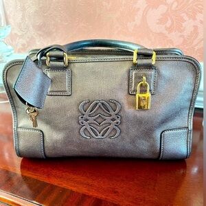 Loewe Lambskin Leather, Amazona 26 Handbag, Golden Bronze Metallic color.